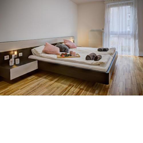 Carin Deluxe II