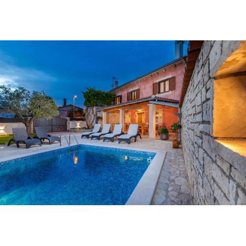 Casa Bepi Ferienhaus Mit Pool In Ruhiger Lage