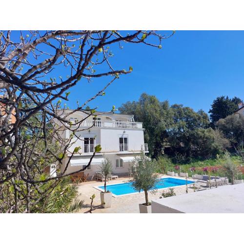 Casa Blanca, Biograd na Moru