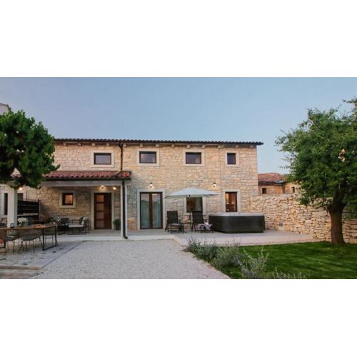 Casa Capris