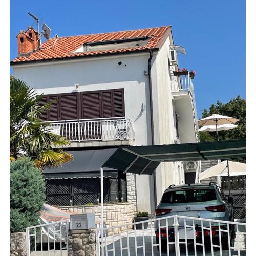 Casa Estancia Apartment