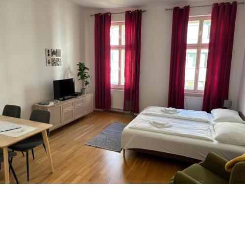 Casa Nostra - Helle Wohnung - direkt am Augarten
