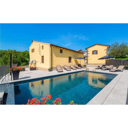 Casa Olika