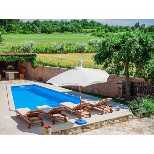 Casa Piccola Barbici with pool in Porec, Istria