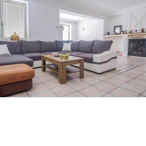 Castle Village Apartment