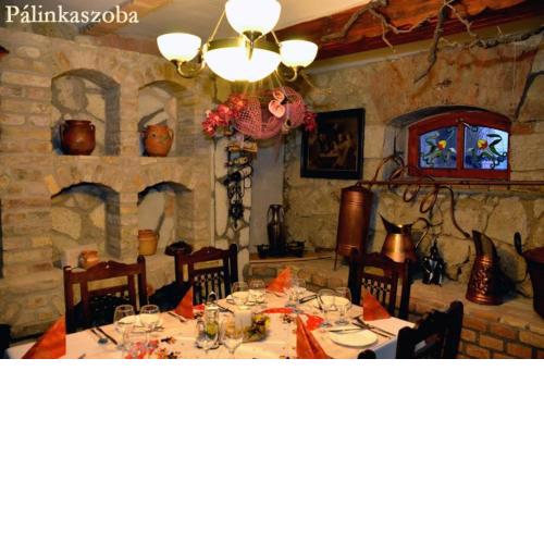 Castle Wellness Resort SPA NON STOP 30 EUR Room