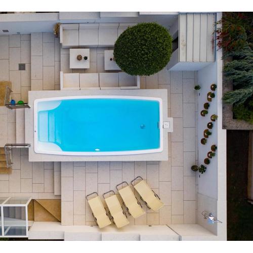Cave Romane apartment with private pool and sea view