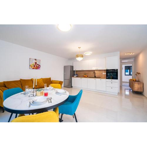 Cavtat city centre luxury apartment