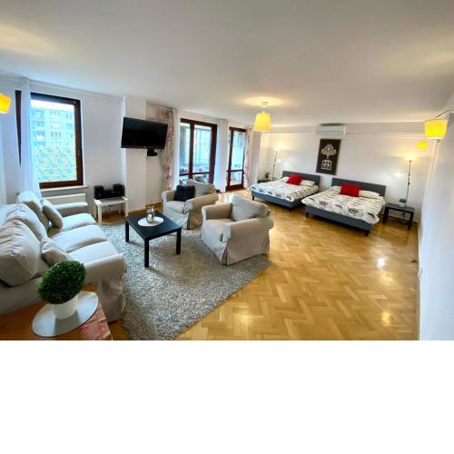 Center Warsaw - Apartmenty Jana Pawła II