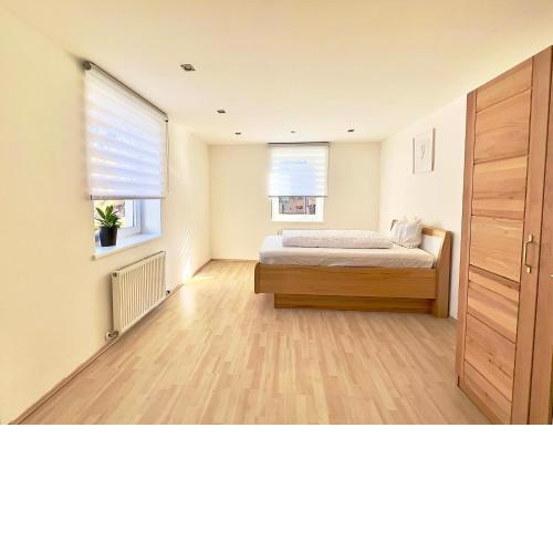 CENTRAL 4 ROOM APARTMENT MINIMUM STAY 30 DAYs