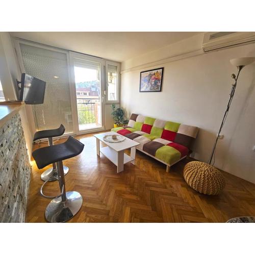 Central Apartment Split