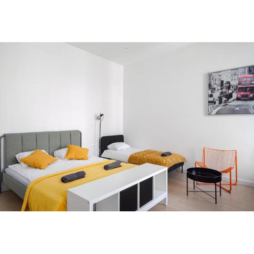 Central Apartments Lodz - 13 People - 3 Bedroom Apartment - City Center -GN56