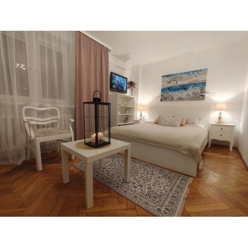 Central Apartments&Rooms