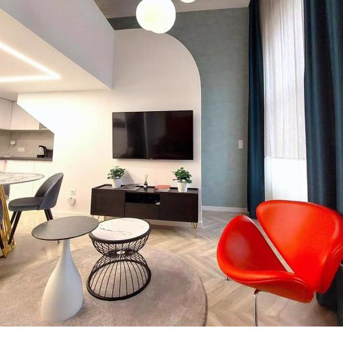 Central Gallery Apartment