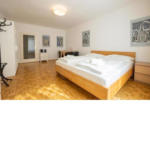 Central living - Stephansdom Apartments