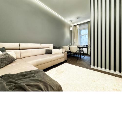Central, Modern & CHIC Wroclaw Gem, Near Park! 10min to Old Town, Trumski