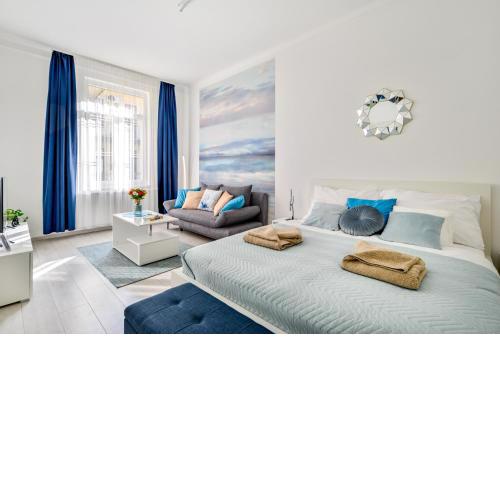 Central Oasis 2 bd Apartment