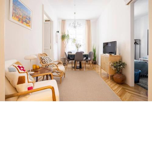 Central Relaxing Home 3BDR A/C