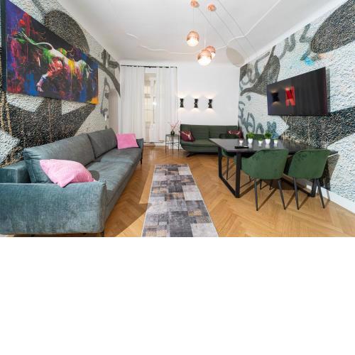 CENTRAL Stephansdom apartment I Netflix I Self Check In