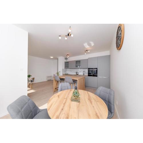 Central Vibes by Belmont Realty