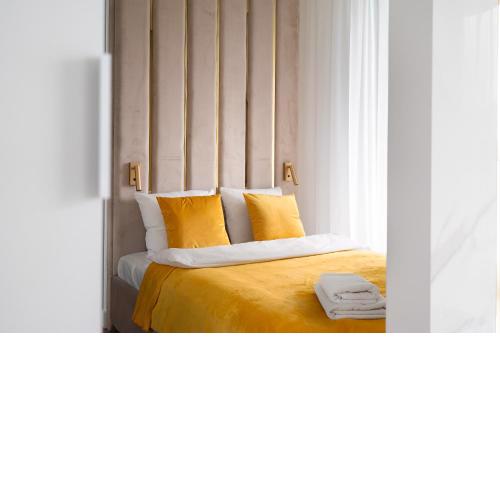 Central Warsaw Apartment - Great Location- Luxury One Bedroom Apartments - Grzybowska 37