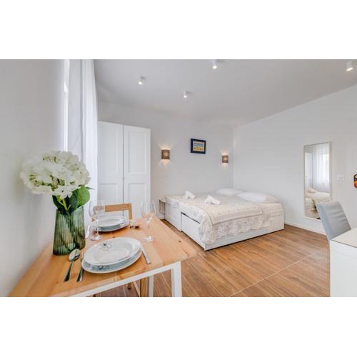 Centrally located apartments, free parking