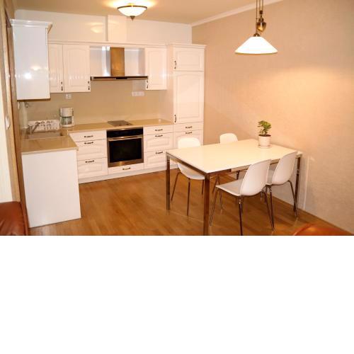 Centrum Apartman with Free Parking