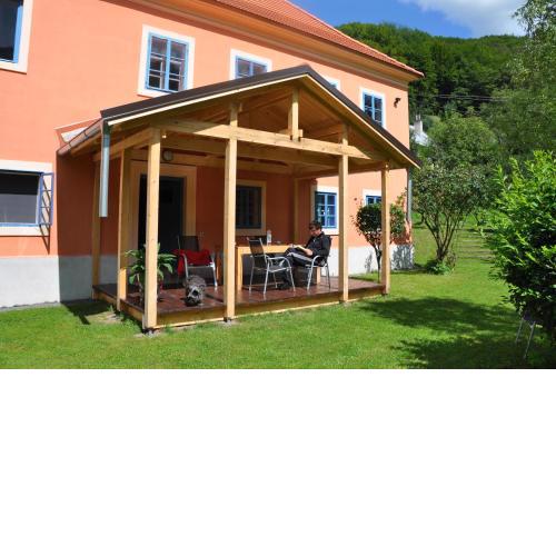 cerveny dom
