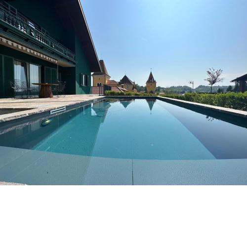 Chalet beim Georgi Schloss