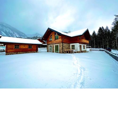 Chalet Hoamatgfühl mit Gartensauna - in der Nähe von Schladming