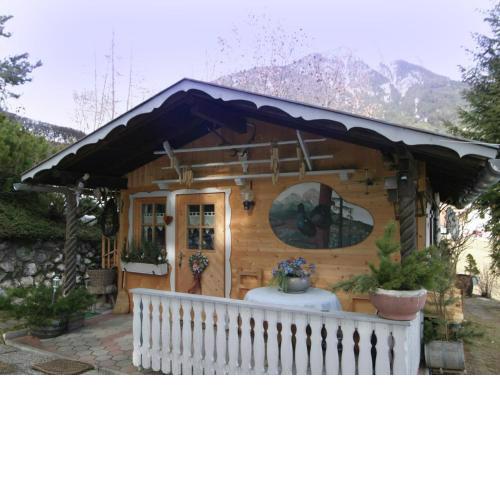 Chalet in caroles with a nearby forest