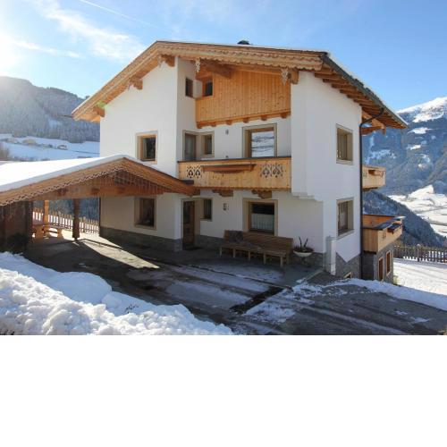 Chalet with panoramic terrace in Zell am Ziller