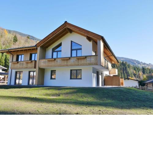 Chalet with sauna and Jokercard in summer