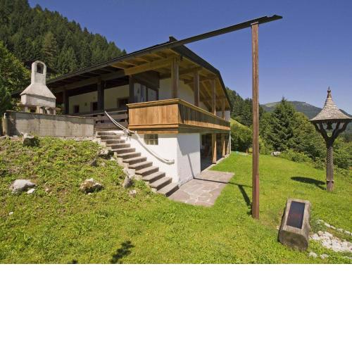 Chalet with terrace in Niederndorf Kufstein
