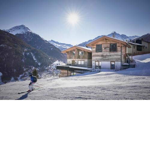 Chalets - The Peak