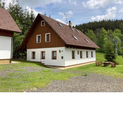 Chalupa a apartmány Lojka
