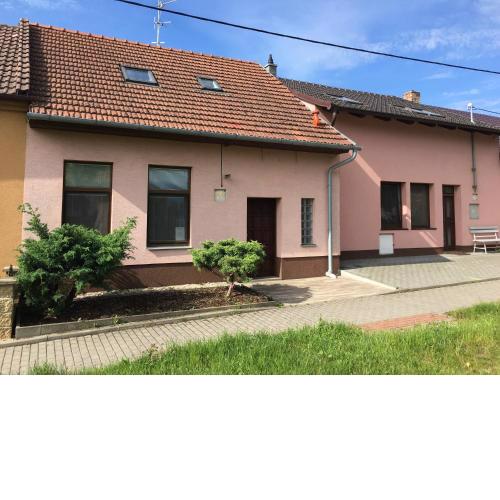Chalupa a apartmány Morajda