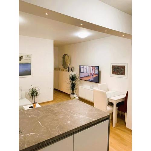 Champion Apartment