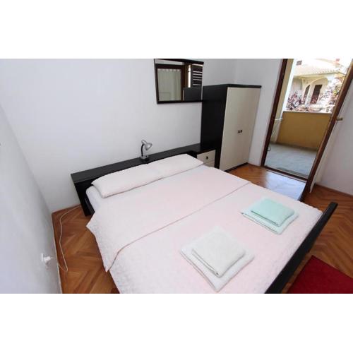 Charmante Wohnung Lora Mit Whirlpool