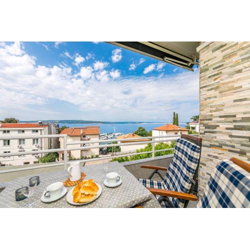 Charmantes Apartment 100 Meter zum Sandstrand mit Meerblick, Garagenstellplatz, Waschmaschine