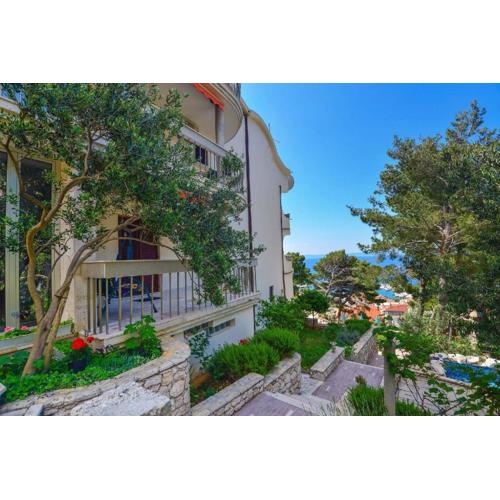 Charmantes Appartement im Pinienwald