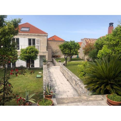 Charming apartment for 3 pax in Cavtat