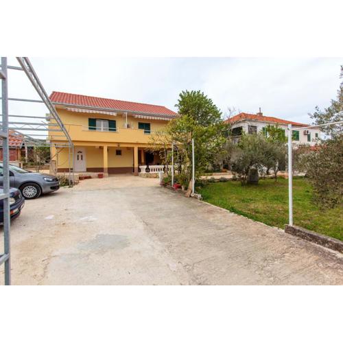 Charming Apartment in Slatine with Sea View – 45 m²