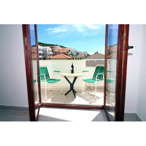 Charming Apartment in Tisno with 2 Bedrooms and Air Conditioning