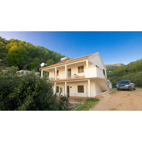 Charming Apartment with Sea View, Gdinj, 70 m², Garden