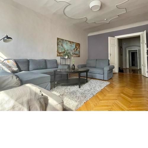 charming apartment with two bedrooms