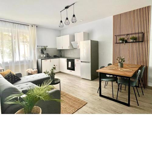 Charming Calliera 12 Apartment