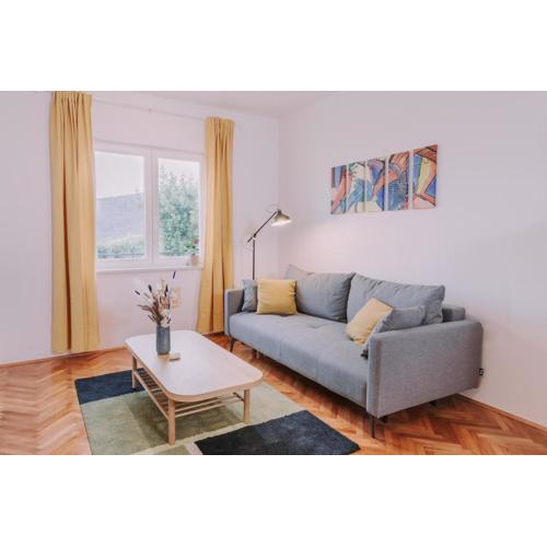 Charming flat with comfy terrace,3001