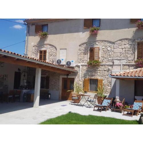 Charming Rooms & Apartments Stelio