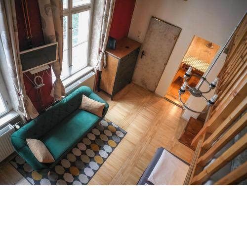 Charming studio with big shared terrace in the center